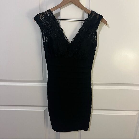B. Darling Black Lace Top Dress size 3/4 - Picture 2 of 9